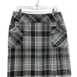 Liz Claiborne NWOT Classic Black and White Plaid Skirt